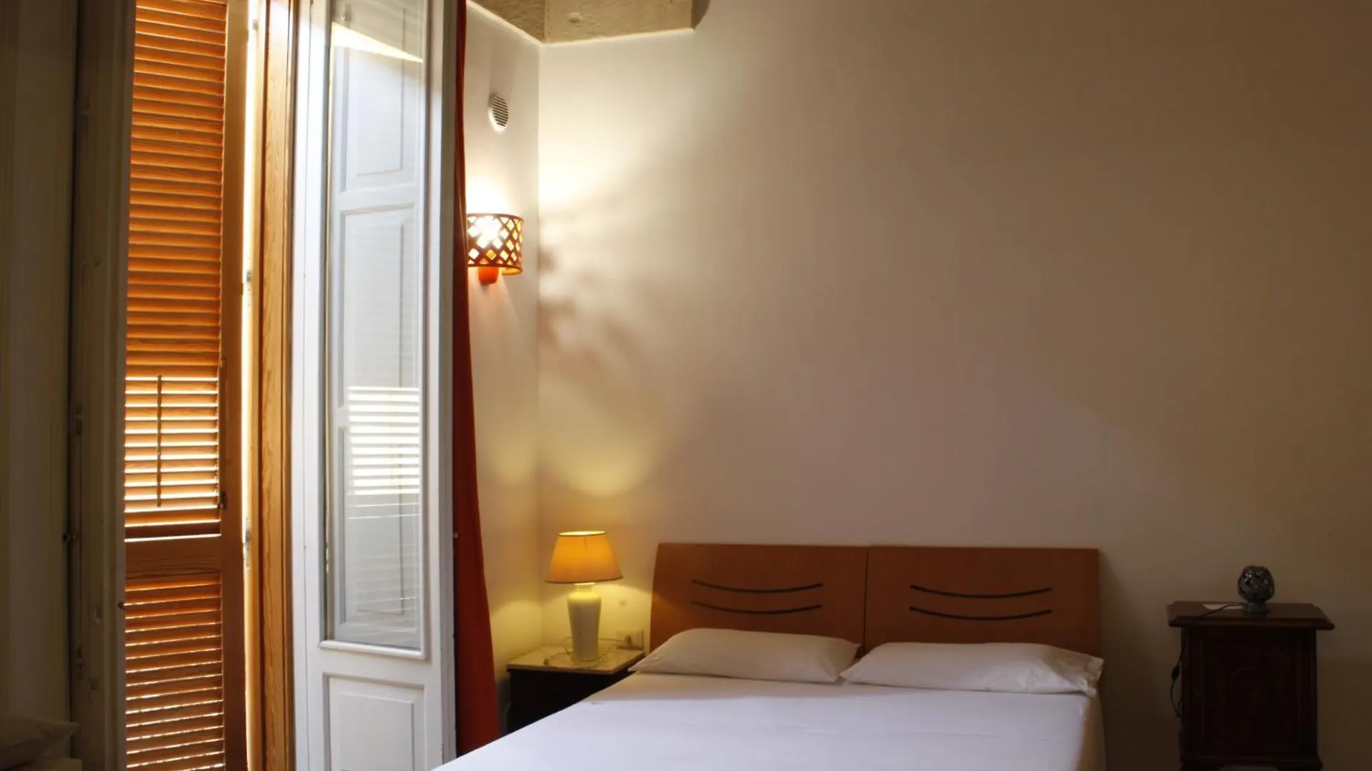 ***  Antica Dimora Dei Nonni Bed & Breakfast Lecce Italy